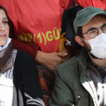 Edebiyatçılardan açlık grevindeki Nuriye Gülmen ve Semih Özakça için acil çağrı!
