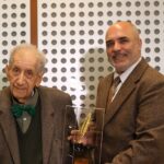 “Haldun Taner Öykü Ödülü” yarışmasını kazanan Polat Özlüoğlu ödülüyle buluştu