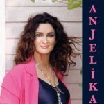 Besteci ve piyanist Dr. Anjelika Akbar yeni kitabı “Kalbimde Olan” raflarda