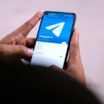 Görünmeyenin Fay Hattı: Sadece Telegram Kullanan İnsanın Postmodern Felsefesi | Sinem Uğurlar