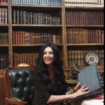 Belleğin, Tanıklığın ve Alegorinin İzinde: Figen Koşar’ın Romanı | Erinç Büyükaşık