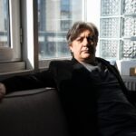 Levent Karataş: Yeryüzünde Bir “Hayalet Jakoben” | Aslıhan Tüylüoğlu