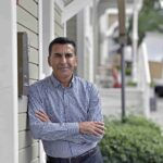 Sinan Akyüz: Ayrılık, bitişten çok bir tamamlanma hâlidir