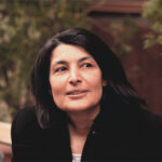 Ayşegül Devecioğlu’ndan labirenti andıran hikâyesiyle çarpıcı bir polisiye: Gülün Hayaleti