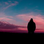 Öykü: Sessizliğin içindeki gürültülü yalnızlık | Elif Kaymazlı