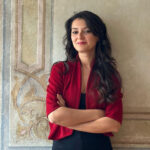 Tuğçe Isıyel’den içsel bir yolculuk daveti: Ya Hiç Karşılaşmasaydık genişletilmiş yeni basımıyla raf...