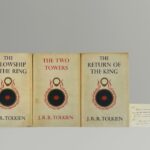 Tolkien’in Yüzüklerin Efendisi Üçlemesinin İlk Baskısı Rekor Fiyata Satıldı