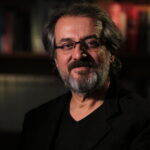 Tek Kişilik Perde Oyunu | Duygu Uzel     