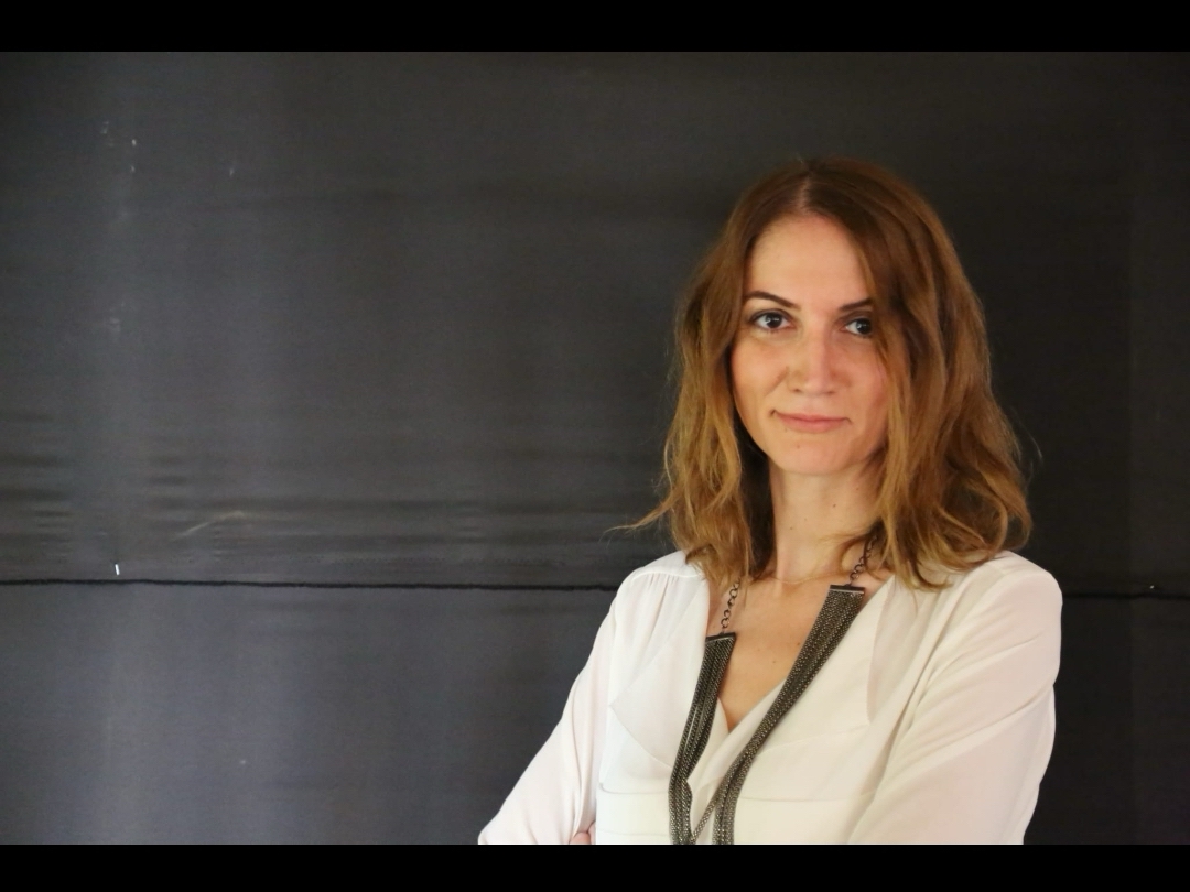 Kadın erkek ilişkilerini sorgulayan psikolojik bir roman: Aşk Acıtır