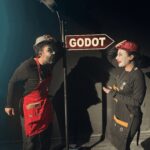 Godot’yu Beklemezken İstanbul’da seyirciyle buluşuyor