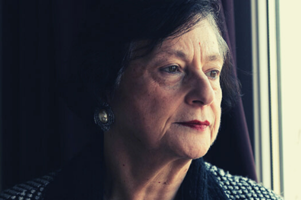 Erendiz Atasü: “Kadın bedenini insani bir varoluş değil de, sahiplenilecek bir eşya gibi görür ataerkillik.”