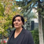 Sibel K. Türker’den aidiyet, keder ve direnç üzerine güçlü bir roman Burada Kalmak
