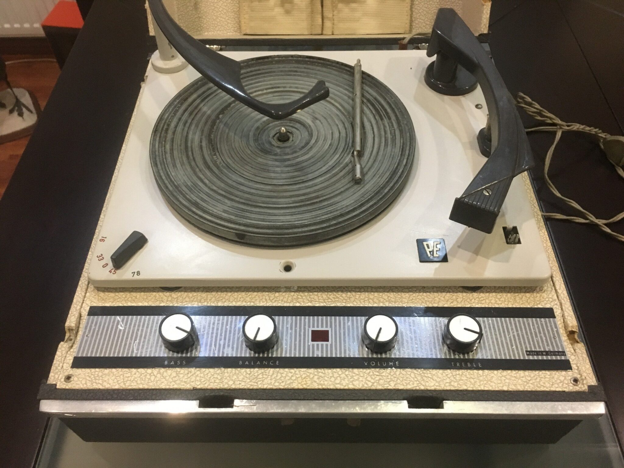 1960'larda evde radyo, çocukluk anıları